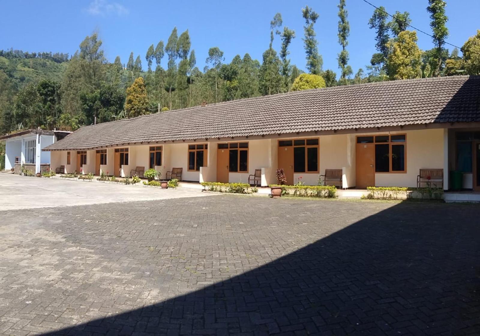 Hotel Nadia Μπρόμο Εξωτερικό φωτογραφία