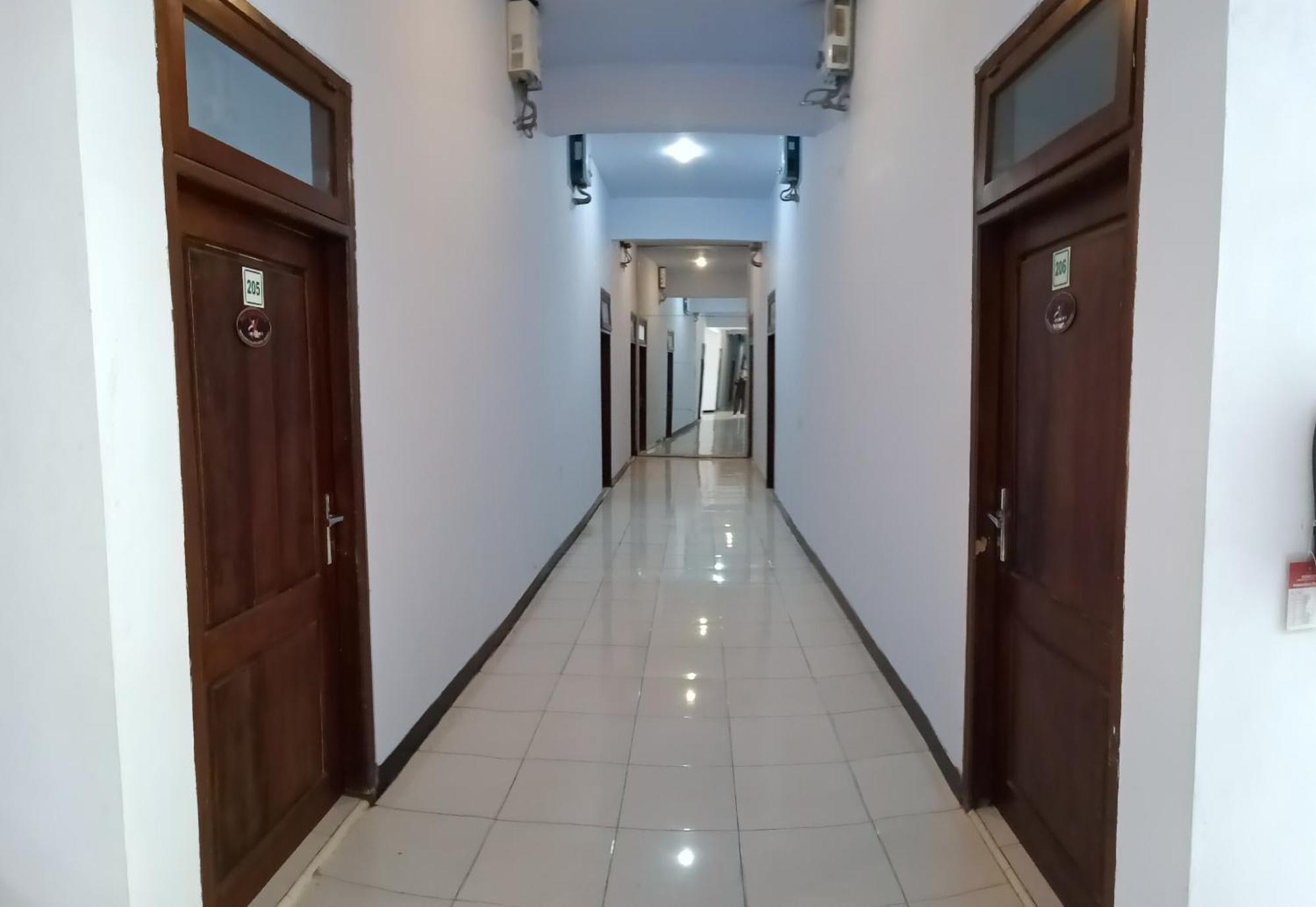 Hotel Nadia Μπρόμο Εξωτερικό φωτογραφία