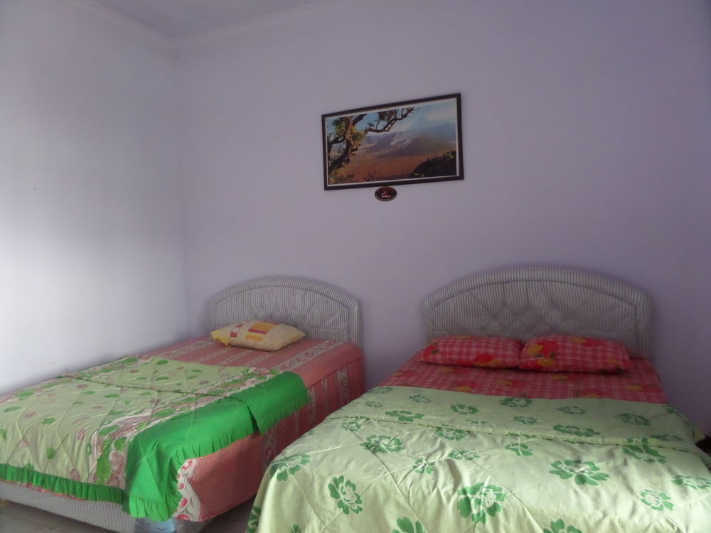 Hotel Nadia Μπρόμο Εξωτερικό φωτογραφία