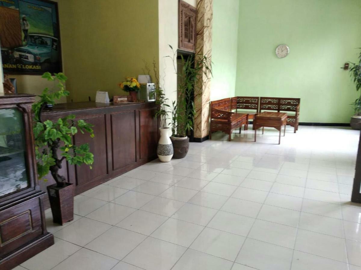 Hotel Nadia Μπρόμο Εξωτερικό φωτογραφία